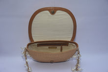 Load image into Gallery viewer, RAFFIA SADDLE BAG WITH SHELLS &amp; PEARLS