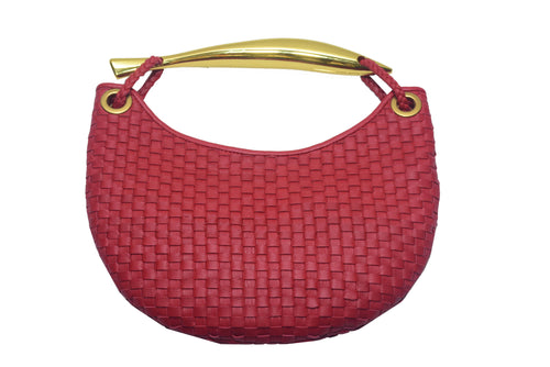 WOVEN BAG WITH METAL FISH HANDLE