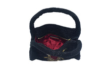 Load image into Gallery viewer, HEARTS BEADED BARREL BAG