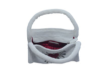 Load image into Gallery viewer, HEARTS BEADED BARREL BAG