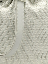 Load image into Gallery viewer, Diamond Weave Cinch Bag In Genuine Leather